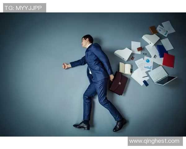 残酷竞争中的生存法则与心理博弈：从职场到商业领域的全方位解析