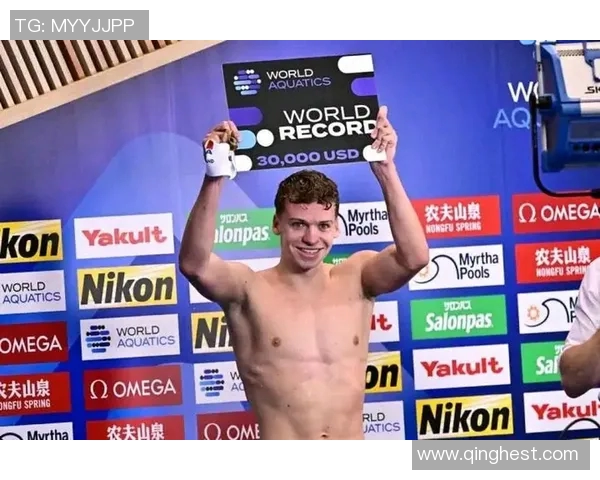 菲尔普斯传奇人生与泳池荣耀：从天才少年到奥运之王的蜕变与挑战